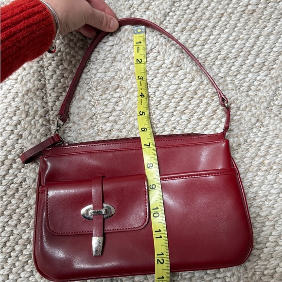 The perfect going out purse by Nine West genuine in gorgeous red - Picture 8 of 9